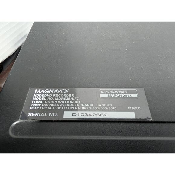 Magnavox MDR535H/F7 HDD & DVD Recorder w/ Remote & Manual & 500GB HDD - Picture 4 of 7